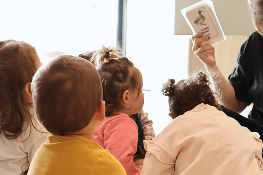 Atelier autour du langage dans la crèche Nursea Allauch