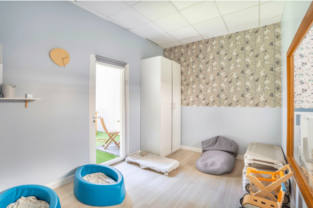 Chambre des bébés dans la crèche Nursea Pharo