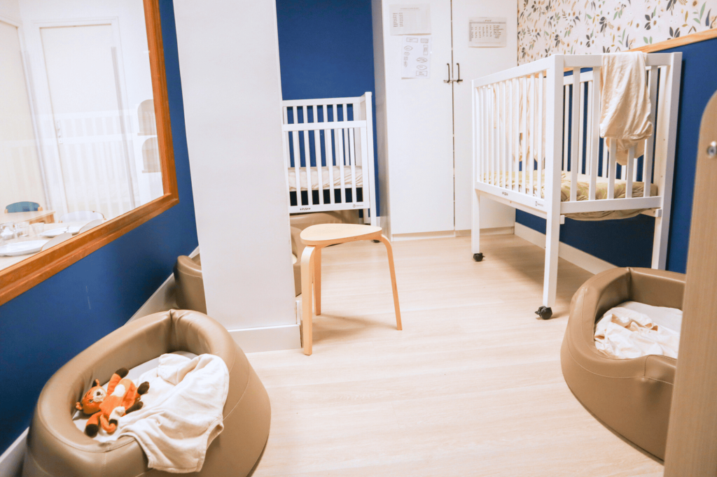 Chambre des bébés dans la crèche Nursea Foch