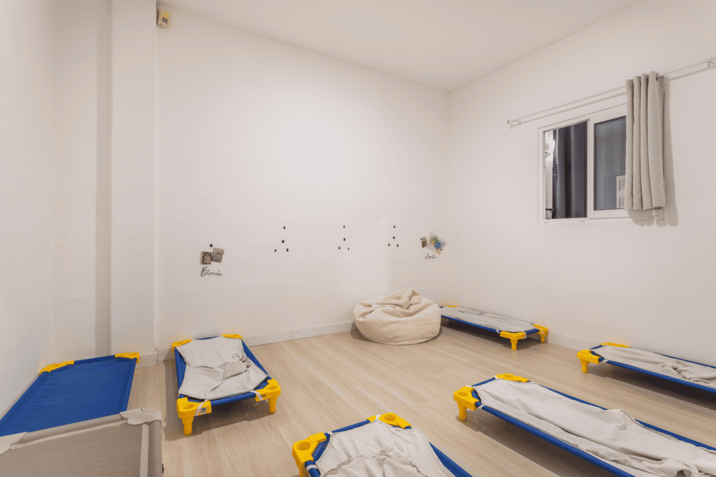 Chambre des grands dans la crèche Nursea Courtine