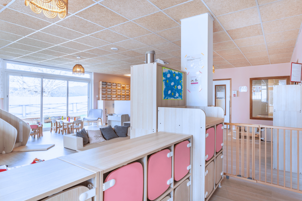 Entrée de la crèche Nursea Camoins