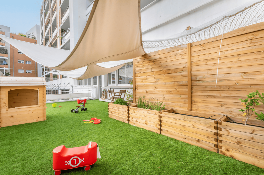 Espace extérieur de la crèche Nursea Cantini