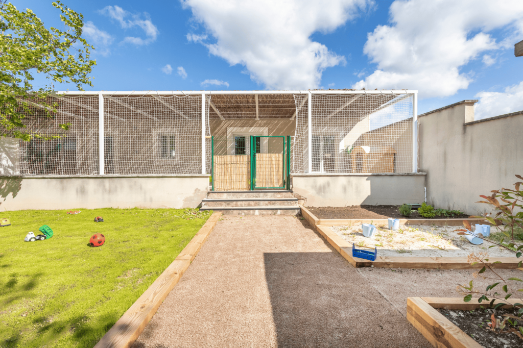 Vue de l'extérieur de la crèche Nursea Graveson Est