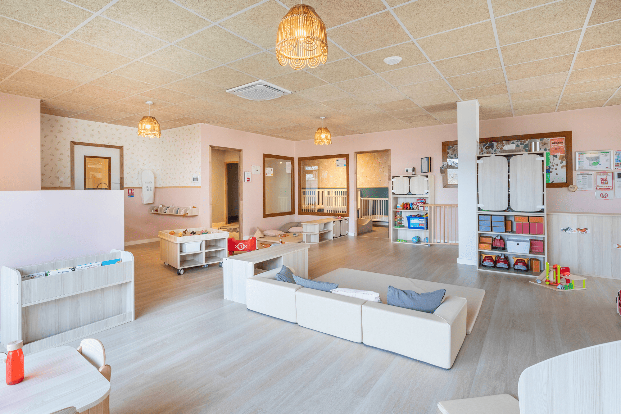 Pièce principale de la crèche Nursea Camoins