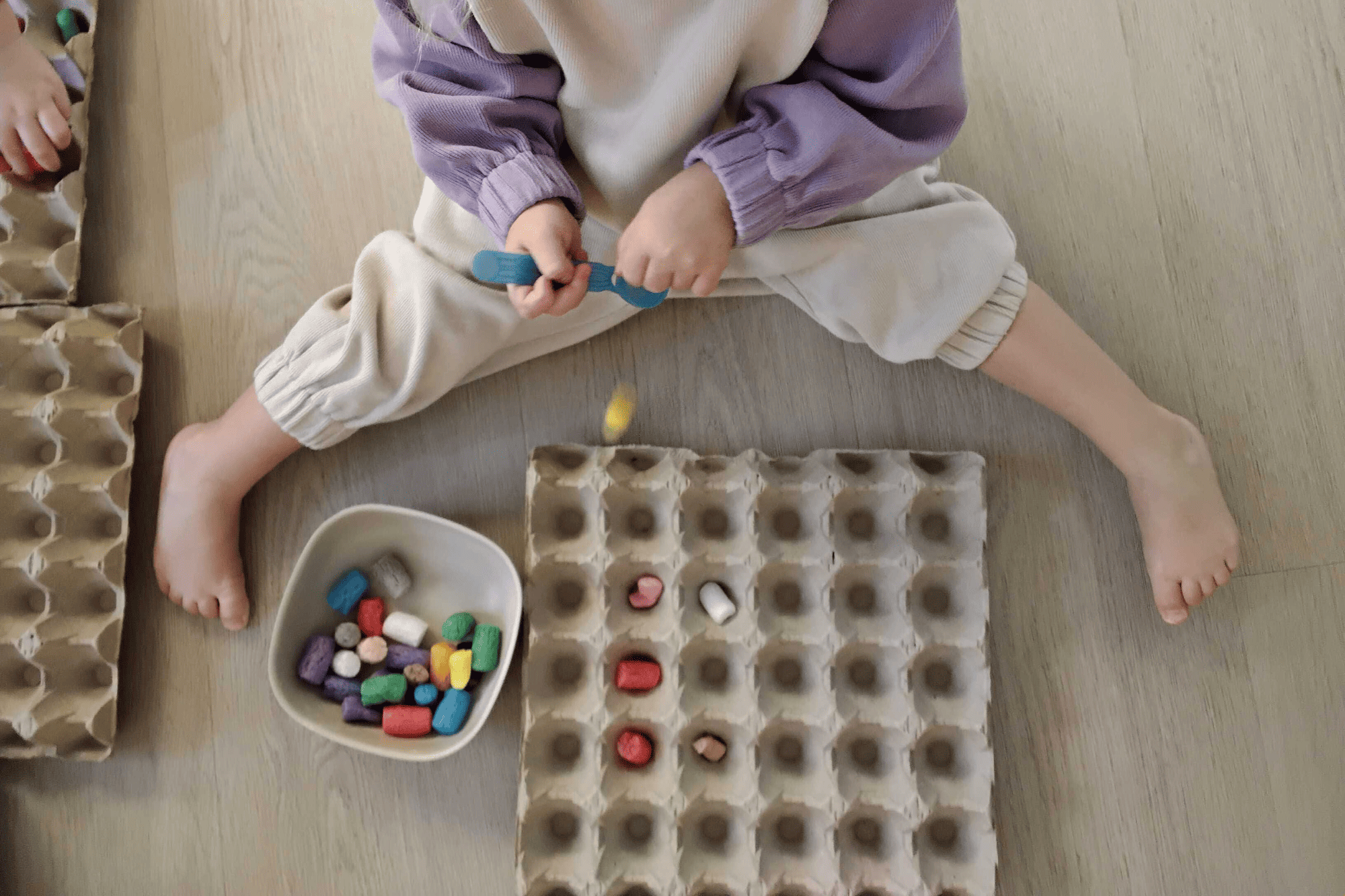 Activité de transvasement dans la crèche Nursea Sebastopol