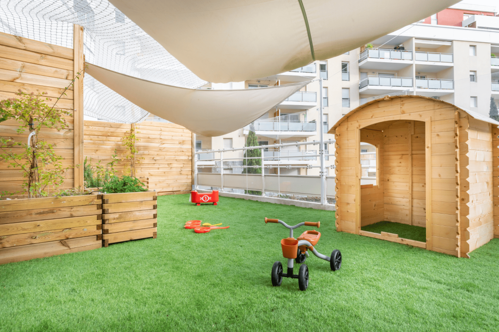 Espace extérieur de la micro-crèche Nursea Cantini